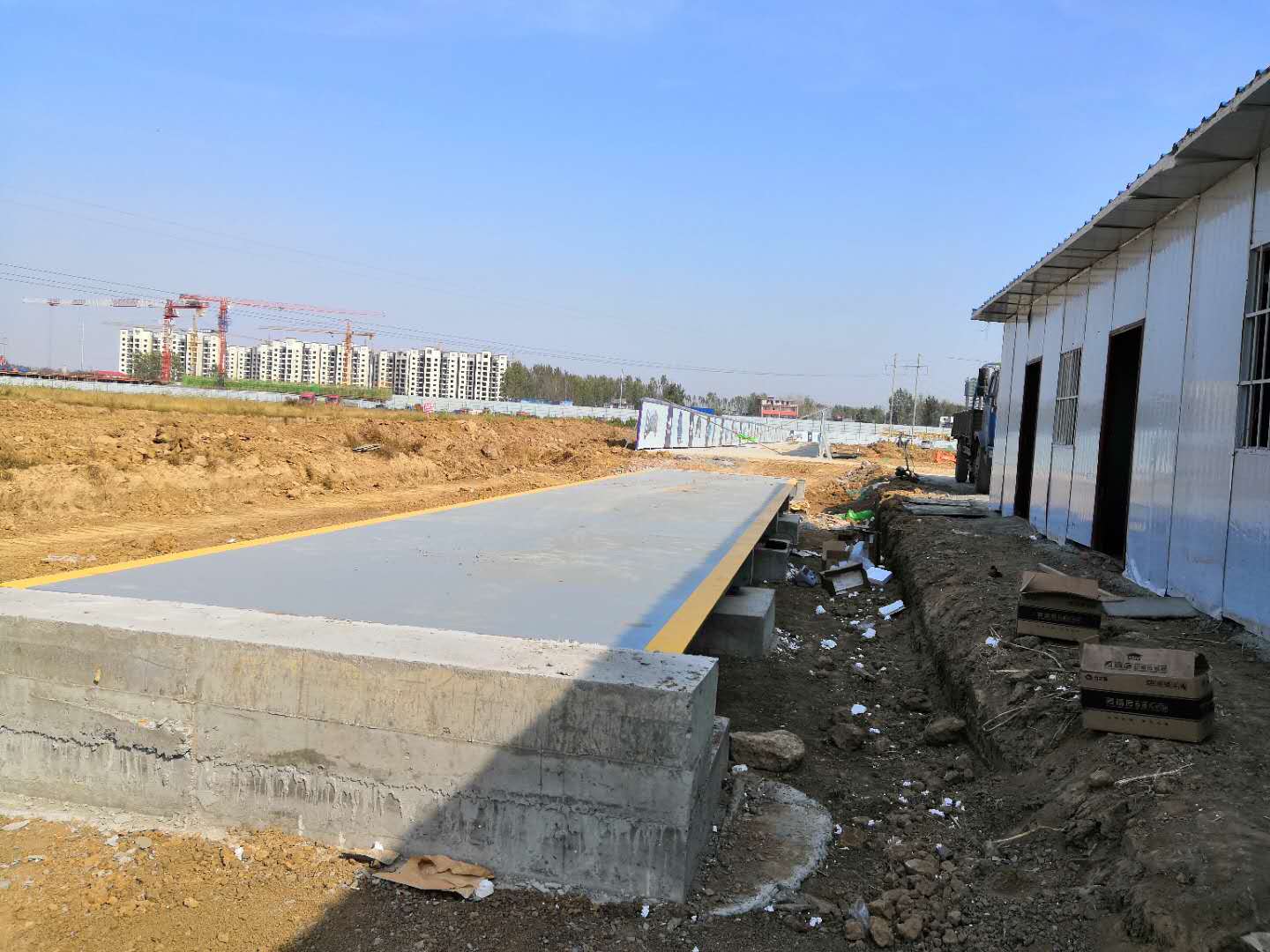 駐馬店平輿項目安裝 (2).jpg